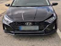 Gebraucht Hyundai i20 Select 101 PS (74 kW) 2021 Schwarz Kleinwagen