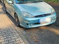 Gebraucht Ford Focus 115 PS (84 kW) 1999 Blau Kleinwagen