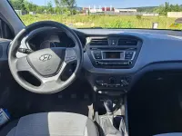 Gebraucht Hyundai i20 Classic 84 PS (61 kW) 2016 Schwarz Kleinwagen