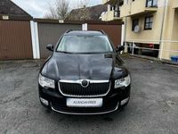 gebraucht Skoda Superb Combi Family 4x4*AHK 2 to*2.Hd*