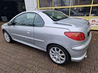 Gebraucht Peugeot 206 CC Platinum 136 PS (100 kW) 2003 Silber Cabrio