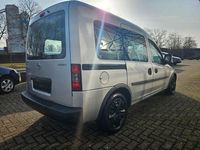 Gebraucht Opel Combo Edition 101 PS (74 kW) 2007 Silber Van / Kleinbus