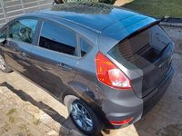 Gebraucht Ford Fiesta Trend 80 PS (58 kW) 2017 Grau Kleinwagen