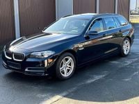 Gebraucht BMW 520 190 PS (139 kW) 2015 Black sapphire metallic Kombi