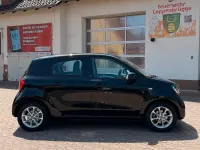 Gebraucht Smart ForFour Passion 71 PS (52 kW) 2016 Schwarz Kleinwagen