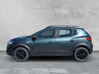 Neu Dacia Sandero Extreme 101 PS (74 kW) 2025 Zedergrün Kleinwagen
