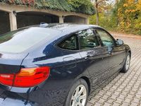 Gebraucht BMW 320 186 PS (136 kW) 2014 Blau Limousine