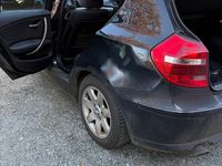 Gebraucht BMW 118 143 PS (105 kW) 2009 Schwarz Kleinwagen