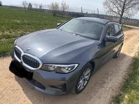 Gebraucht BMW 320 Advantage 190 PS (139 kW) 2020 Grau Kombi