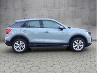 Neu Audi Q2 Advanced Plus 150 PS (110 kW) 2026 Grau (grau (pfeilgrau perleffekt)) SUV