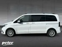 Gebraucht Mercedes V220 Style 163 PS (119 kW) 2025 Weiss Van / Kleinbus