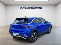 Gebraucht Opel Mokka Elegance 136 PS (100 kW) 2023 Voltaik blau metallic (m0a (metallic) SUV