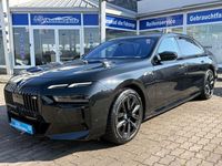 Gebraucht BMW M760e Performance 571 PS (419 kW) 2023 Schwarz Limousine