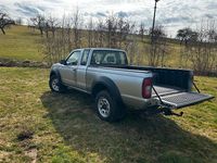 Gebraucht Nissan PickUp 133 PS (97 kW) 2011 Silber Pickup