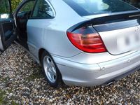 Gebraucht Mercedes C200 163 PS (119 kW) 2002 Grau Coupé
