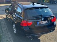 Gebraucht BMW 320 Performance 184 PS (135 kW) 2011 Schwarz Kombi