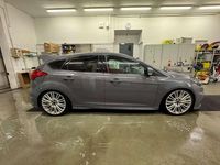 Używany Ford Focus S 349 KM (256 kW) 2016 Szary Sedan/Limuzyna