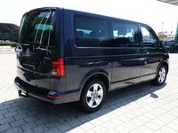 Gebraucht VW Multivan 204 PS (150 kW) 2023 Starlight blue metallic Van