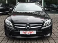 Gebraucht Mercedes C180 Avantgarde 156 PS (114 kW) 2020 Schwarz Limousine