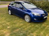 Używany Ford Focus Titanium 125 KM (91 kW) 2013 Niebieski Sedan/Limuzyna