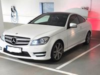Gebraucht Mercedes C180 156 PS (114 kW) 2012 Weiß Coupé