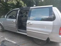 Gebraucht Kia Carnival 144 PS (105 kW) 2003 Silber Van / Kleinbus