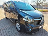 Gebraucht Opel Vivaro 145 PS (106 kW) 2015 Schwarz Van / Kleinbus