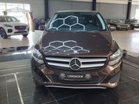 Gebraucht Mercedes 180 109 PS (80 kW) 2015 Braun Limousine