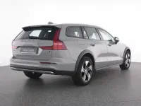 Gebraucht Volvo V60 CC 145 PS (106 kW) 2024 Kombi