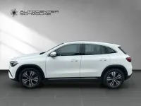 Gebraucht Mercedes GLA180 Advanced 136 PS (100 kW) 2025 Unilack polarweiß SUV