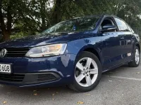 Gebraucht VW Jetta Comfortline 105 PS (77 kW) 2011 Blau Limousine