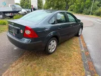 Gebraucht Ford Focus Ghia 145 PS (106 kW) 2006 Grau Limousine