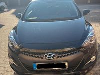 Gebraucht Hyundai i30 99 PS (72 kW) 2014 Schwarz Coupé