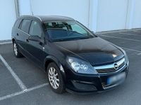Gebraucht Opel Astra 116 PS (85 kW) 2010 Schwarz Kombi