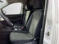 Second-hand VW Caddy 102 CP (75 kW) 2021 Alb Monovolum