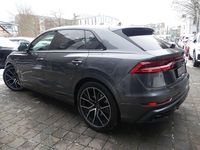 Gebraucht Audi Q8 S-Line 286 PS (210 kW) 2023 Grau SUV