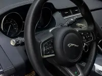 Gebraucht Jaguar E-Pace R-Dynamic 200 PS (147 kW) 2019 Schwarz SUV