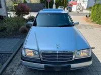 Gebraucht Mercedes C180 122 PS (89 kW) 1997 Silber Limousine