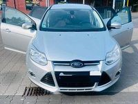 Gebraucht Ford Focus 140 PS (102 kW) 2012 Silber Kombi