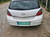Usata Opel Astra 115 CV (84 kW) 2012 Bianco Utilitaria