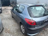 Gebraucht Peugeot 206 75 PS (55 kW) 2007 Grau Kleinwagen