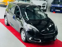 Gebraucht Renault Scenic E-Tech Bose Edition 131 PS (96 kW) 2013 Schwarz (sternenschwarz) Limousine