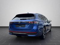Gebraucht VW Passat R-line 272 PS (200 kW) 2025 Reef blue metallic (metallic) Kombi
