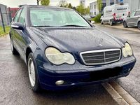Gebraucht Mercedes C180 129 PS (94 kW) 2001 Blau Limousine