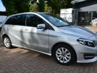 Gebraucht Mercedes B180 Style 109 PS (80 kW) 2017 Silber Kleinwagen