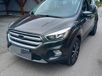 Gebraucht Ford Kuga Trend 120 PS (88 kW) 2019 Grau SUV