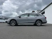 Gebraucht VW Golf Alltrack 200 PS (147 kW) 2021 Mondsteingrau Kombi