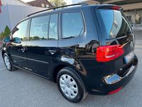 Gebraucht VW Touran Trendline 105 PS (77 kW) 2014 Schwarz Van / Kleinbus