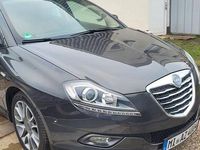 Gebraucht Lancia Delta Silver 140 PS (102 kW) 2011 Grau Kleinwagen