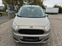 Gebraucht Ford Tourneo Courier Titanium 101 PS (74 kW) 2015 Tectonic silver Van / Kleinbus